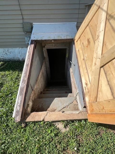 1110 W Main St, Chanute, KS 66720 - entry to storm shelter