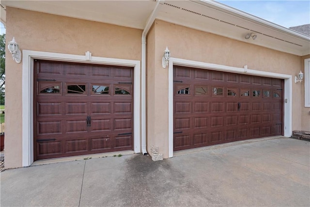 1702 Cedar Ridge Rd, Parsons, KS 67357 - garage with driveway