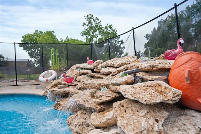 1702 Cedar Ridge Rd, Parsons, KS 67357 - exterior view of a pool