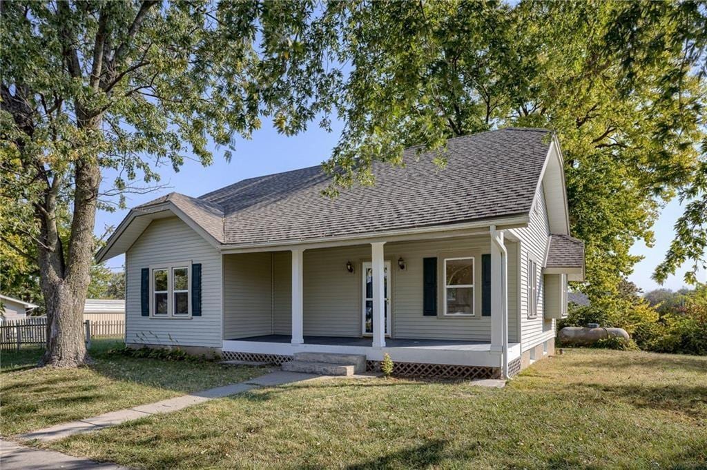 126 N Franklin St, Kingston, MO 64650 - photo 1