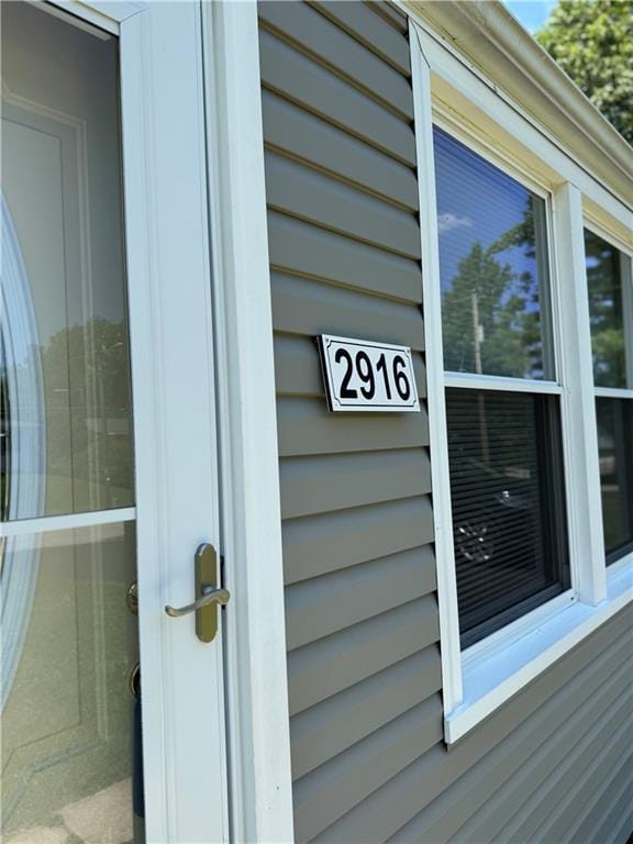 2916 S 29th St, Saint Joseph, MO 64503 - photo 5