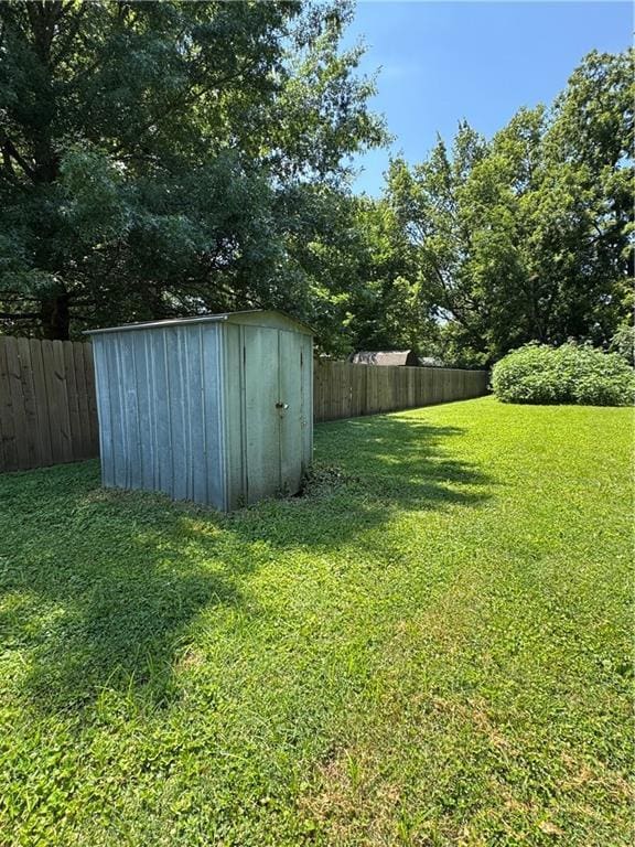 2916 S 29th St, Saint Joseph, MO 64503 - photo 30