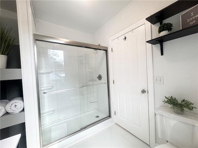 1643 Jefferson St, Kansas City, MO 64108 - full bath featuring a stall shower