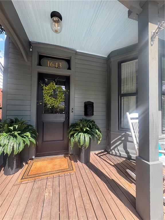 1643 Jefferson St, Kansas City, MO 64108 - entrance to property