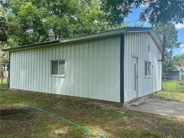 3107 Wood Ave, Parsons, KS 67357 - view of outdoor structure