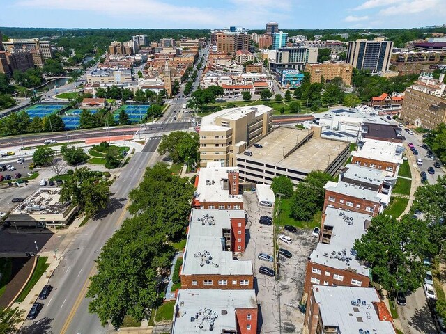210 E Emanuel Cleaver E Blvd, Kansas City, MO 64112 - photo 28