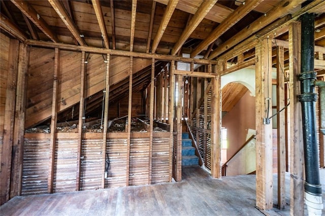 615 Mill St, Neodesha, KS 66757 - attic featuring an upstairs landing