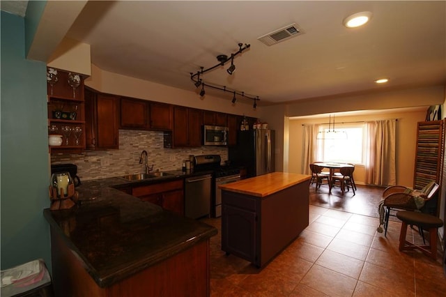 1305 NE 67th Pl, Gladstone, MO 64118 - photo 6