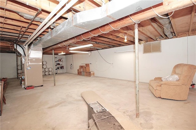 414 N Ash St, Garnett, KS 66032 - unfinished below grade area featuring heating unit