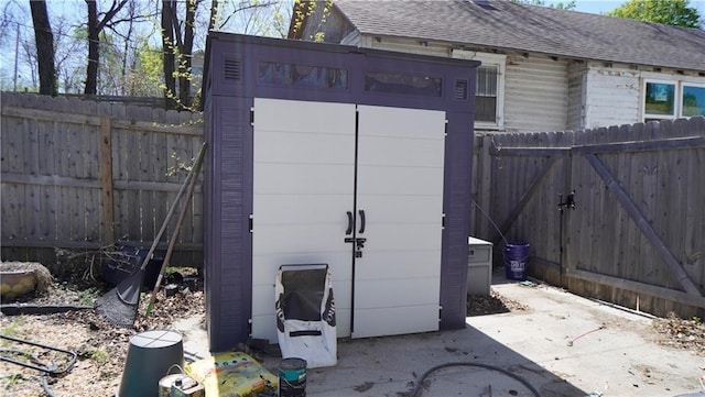 5007 Euclid Ave, Kansas City, MO 64130 - view of shed