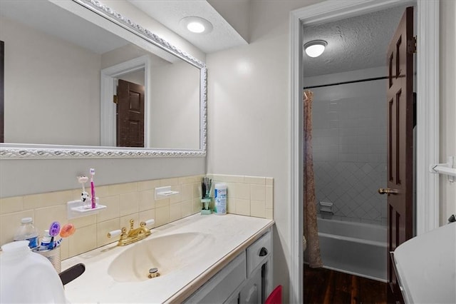 7007 Lakeshore Dr, Raytown, MO 64133 - photo 21