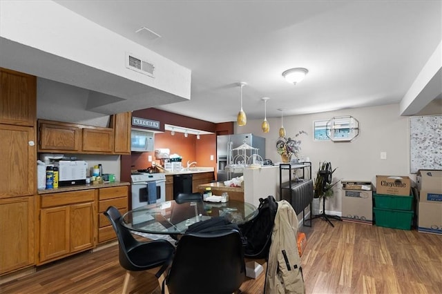7007 Lakeshore Dr, Raytown, MO 64133 - photo 24