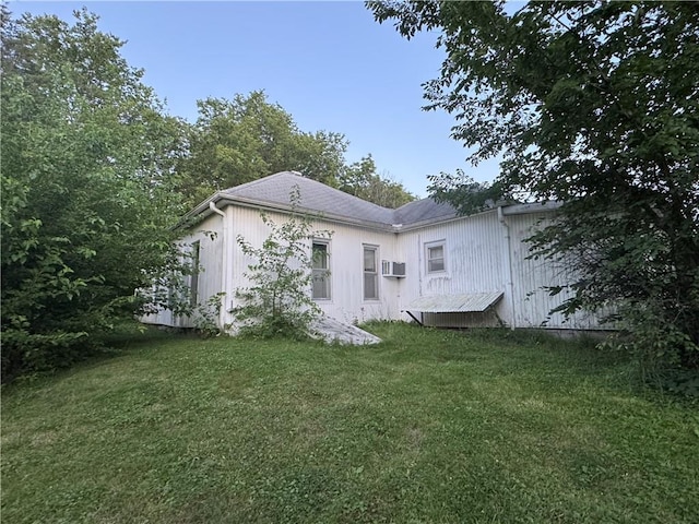 121 E 8th St, Burlington Junction, MO 64428 - photo 2