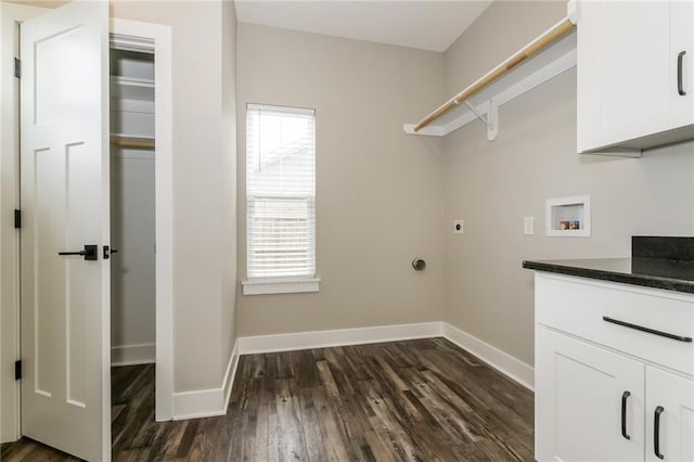 15904 E Cogan Ln, Independence, MO 64050 - laundry area with healthy amount of natural light, hookup for a washing machine, electric dryer hookup, and dark wood-type flooring
