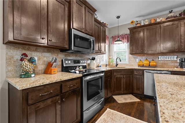 1021 SE Beatty Ct, Blue Springs, MO 64014 - photo 16