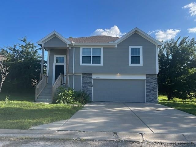 10909 Highview Rd, Peculiar, MO 64078 - photo 1