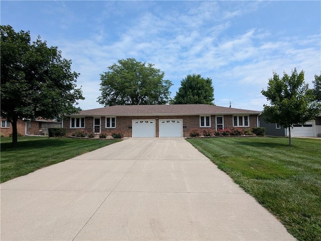 108 Cherokee Ave, Hiawatha, KS 66434 - photo 2