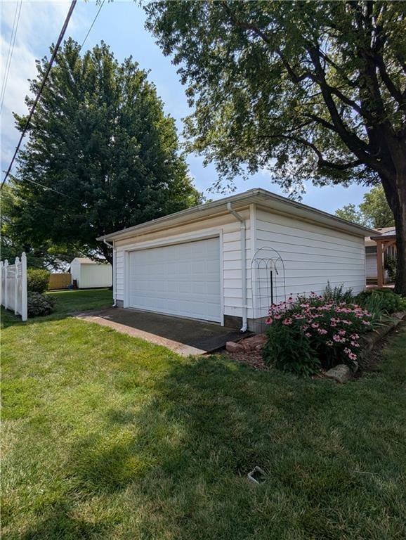 108 Cherokee Ave, Hiawatha, KS 66434 - photo 15