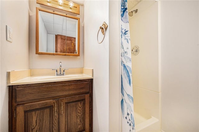 6319 Acuff St, Shawnee, KS 66216 - bathroom featuring vanity