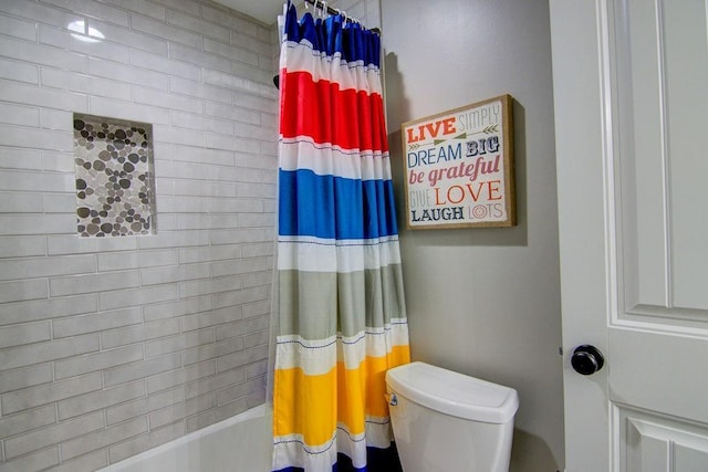 16324 S Locust St, Olathe, KS 66062 - full bathroom with shower / tub combo with curtain and toilet