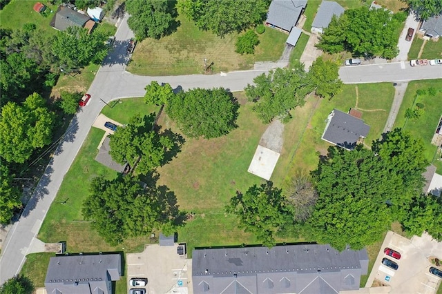 705/707 SE High, Lees Summit, MO 64063