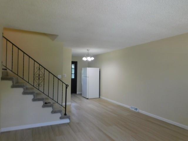 5609 Crest Dr, Kansas City, KS 66106 - photo 2