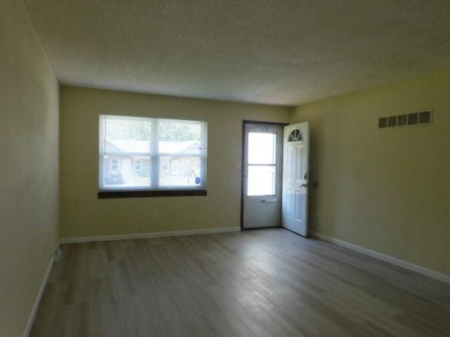 5609 Crest Dr, Kansas City, KS 66106 - photo 3