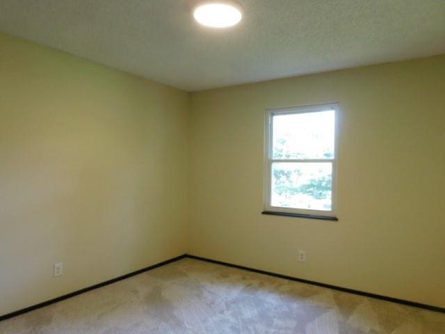 5609 Crest Dr, Kansas City, KS 66106 - photo 9