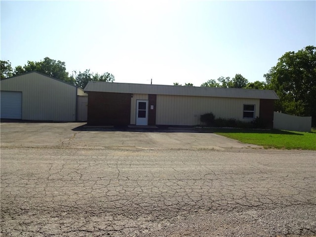 832 S 19th St, Independence, KS 67301 - photo 1