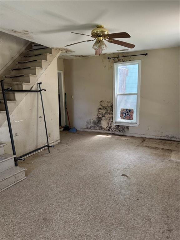 710 E Lincoln St, Iola, KS 66749 - photo 2
