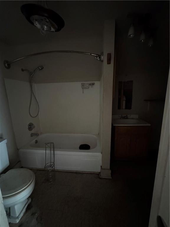 710 E Lincoln St, Iola, KS 66749 - photo 10