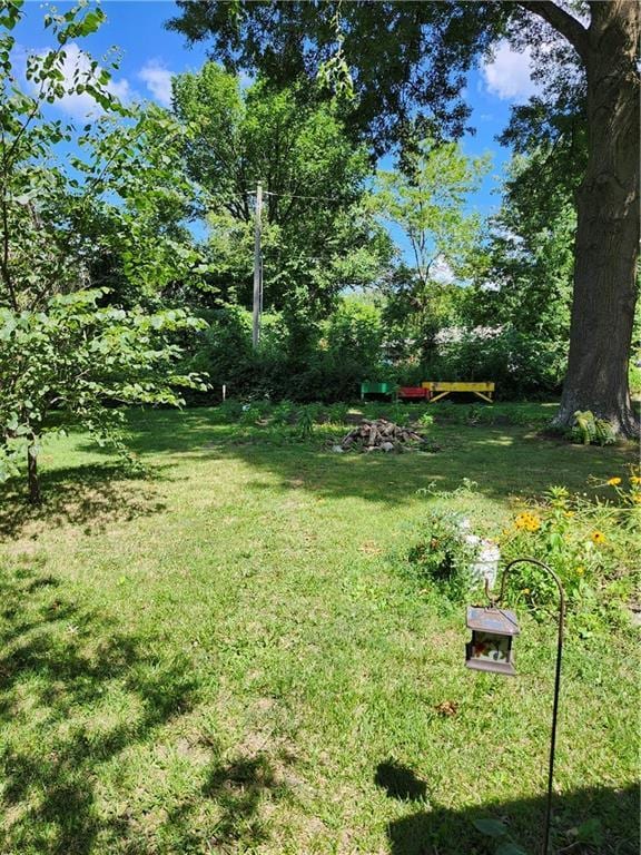 307 Spruce St, Garden City, MO 64747 - photo 2