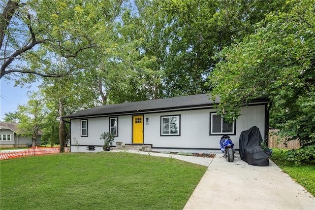 313 Clearview Dr, Pleasant Hill, MO 64080 - photo 2