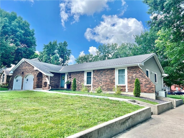 703 S Russell St, Odessa, MO 64076 - photo 2