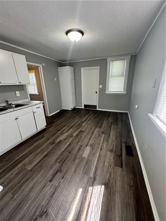 2208 Seneca St, Saint Joseph, MO 64507 - photo 6