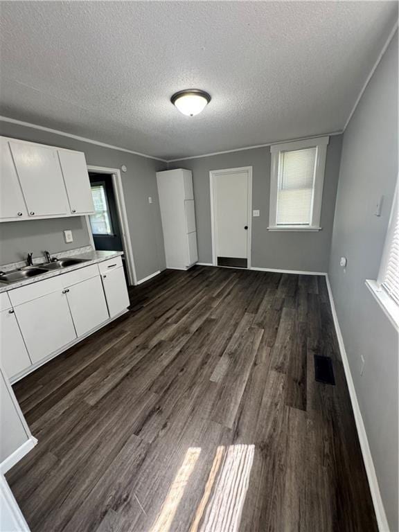 2208 Seneca St, Saint Joseph, MO 64507 - photo 12