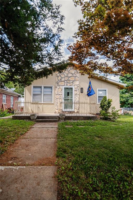 307 Riley St, Atchison, KS 66002 - photo 1