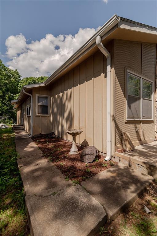 307 Riley St, Atchison, KS 66002 - photo 68
