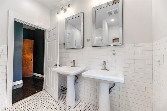 1312 E 29th St, Kansas City, MO 64109 - photo 28