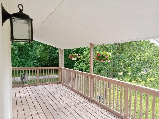 14587 166th St, Bonner Springs, KS 66012 - photo 4