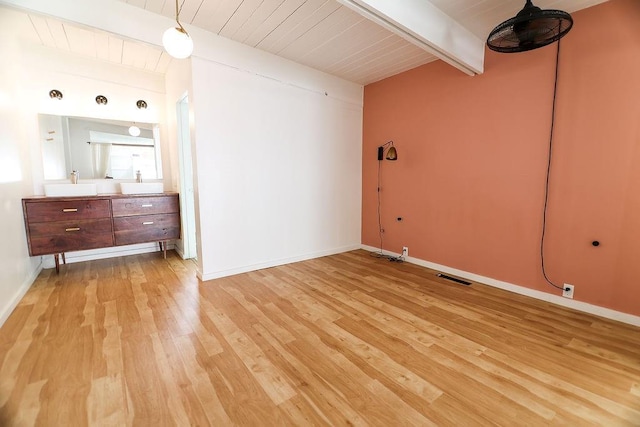 7839 Canterbury St, Prairie Village, KS 66208 - photo 25