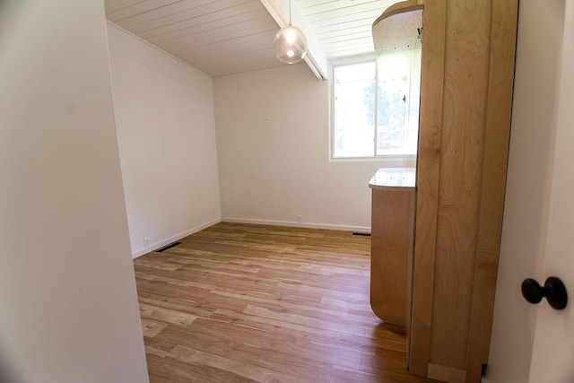7839 Canterbury St, Prairie Village, KS 66208 - photo 34