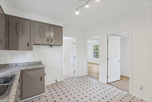 4010 Smart Ave, Kansas City, MO 64124 - photo 11