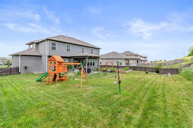 839 Creekmoor Pond Ln, Raymore, MO 64083 - photo 32
