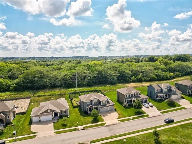 839 Creekmoor Pond Ln, Raymore, MO 64083 - photo 38