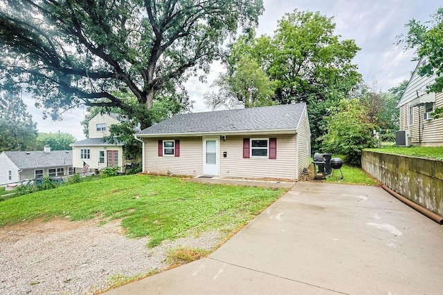 2009 Barkley Ln, Saint Joseph, MO 64501 - photo 2
