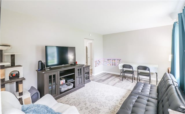 1007 Vest Dr, Warrensburg, MO 64093 - photo 4