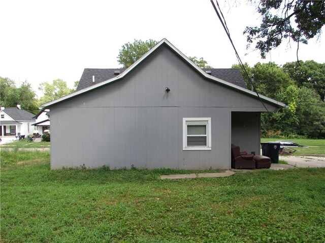 1812 Elmwood Ave, Kansas City, MO 64127 - photo 17