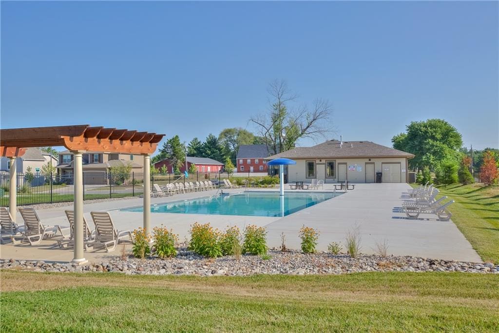 7070 NW Yulich Ct, Parkville, MO 64152 - photo 4