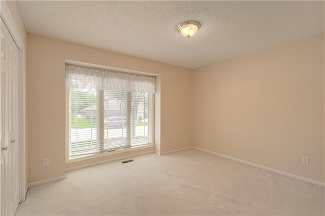 8604 N Chatham Cir, Kansas City, MO 64154 - photo 20